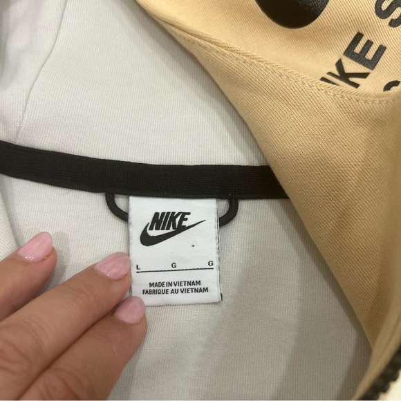 Nike Sportwear Tech Fleece Graphic Mens Size LargeFull-Zip Hoodie Writing - Picture 8 of 8